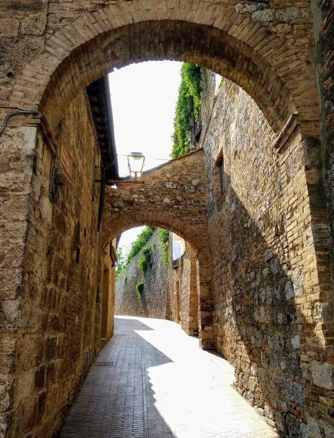 Il Prunello - Una Casa Tra Le Torri San Gimignano Bagian luar foto